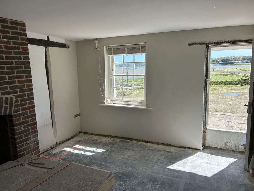 Coastal cottage in the Selsey area freshly skimmed, with an estuary view